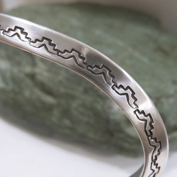 SIGNED 50.4 grams sterling silver cuff bracelet, … - image 2