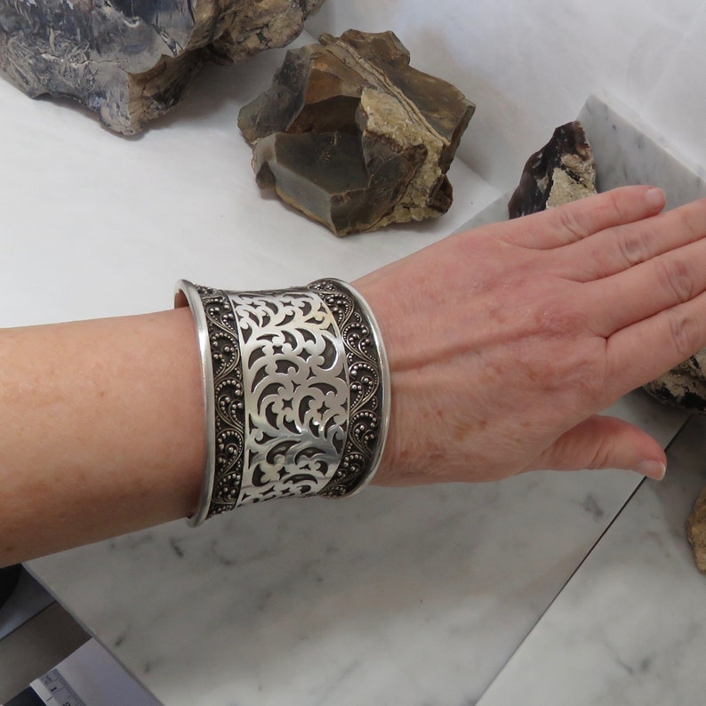 Lois Hill sterling silver cuff bracelet marked 925 HEAVY 97.3 grams signed vintage