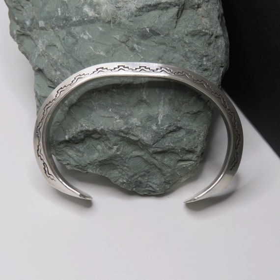 SIGNED 50.4 grams sterling silver cuff bracelet, … - image 8