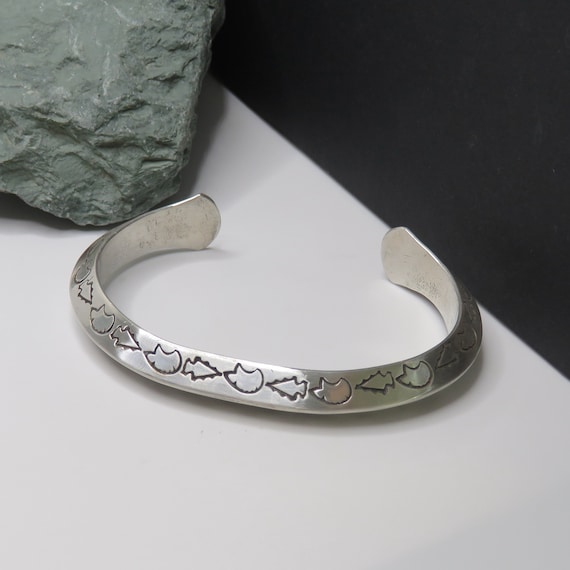 SIGNED 50.4 grams sterling silver cuff bracelet, … - image 1