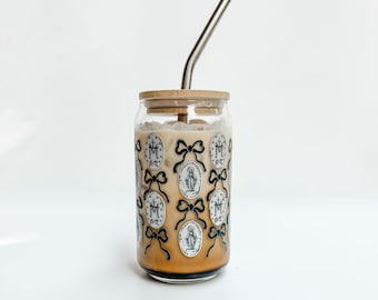 Miraculous Medal Bows Glass Can with Lid and Straw
