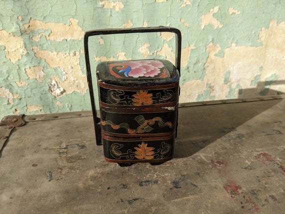 Chinese lacquer box - Gem
