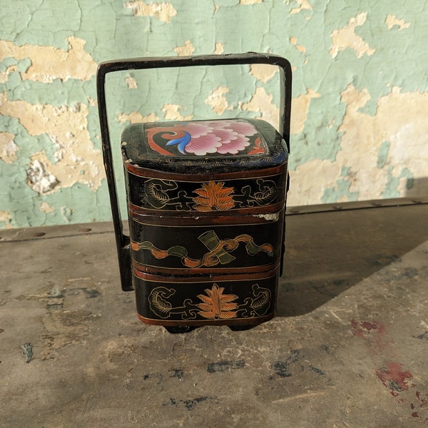 Vintage handmade Chinese lacquer box