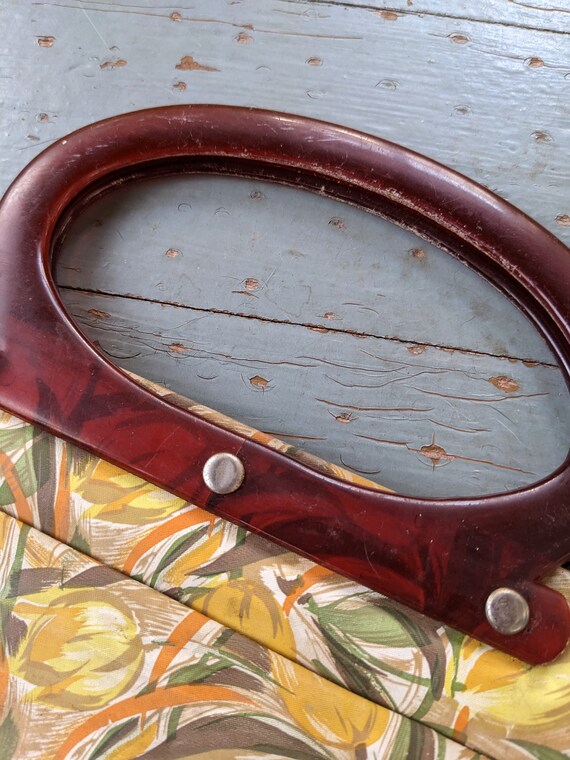 Vintage 1950s yellow tulip print vinyl handbag - image 4