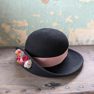 90s Flower Hat - Etsy display picture 1