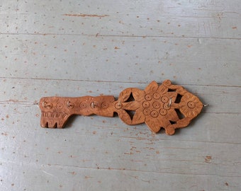 Vintage hand carved wooden Indian style key hook