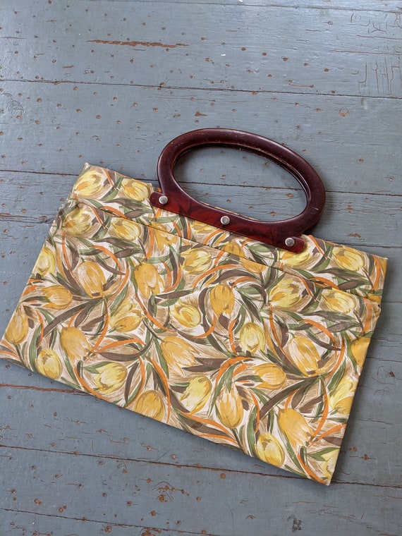 Vintage 1950s yellow tulip print vinyl handbag - image 6