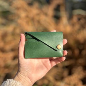 Green Leather Card Wallet, Minimalist Design, Personalized Gift