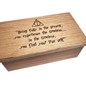 Wizards Music Box Custom Engraved Choose Quote, Wizard lover gift, Grandchild Gift, Harry Fan Gift, Broadway Gift, Ambrosia Maple Wood Gift immagine 2