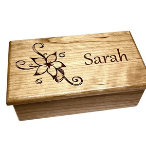 Music Box Flower Swirls Choose Your Song, Flower Design Custom Wood Music Box, Mother of Bride Gift, Mother&#39;s Day Gift, Girlfriend Gift