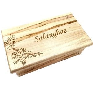 Personalized Music Box Choose Your Song,Laser Engraved Mother&#39;s Day Music Box, Daughter Gift, Little girls music box, flower music box
