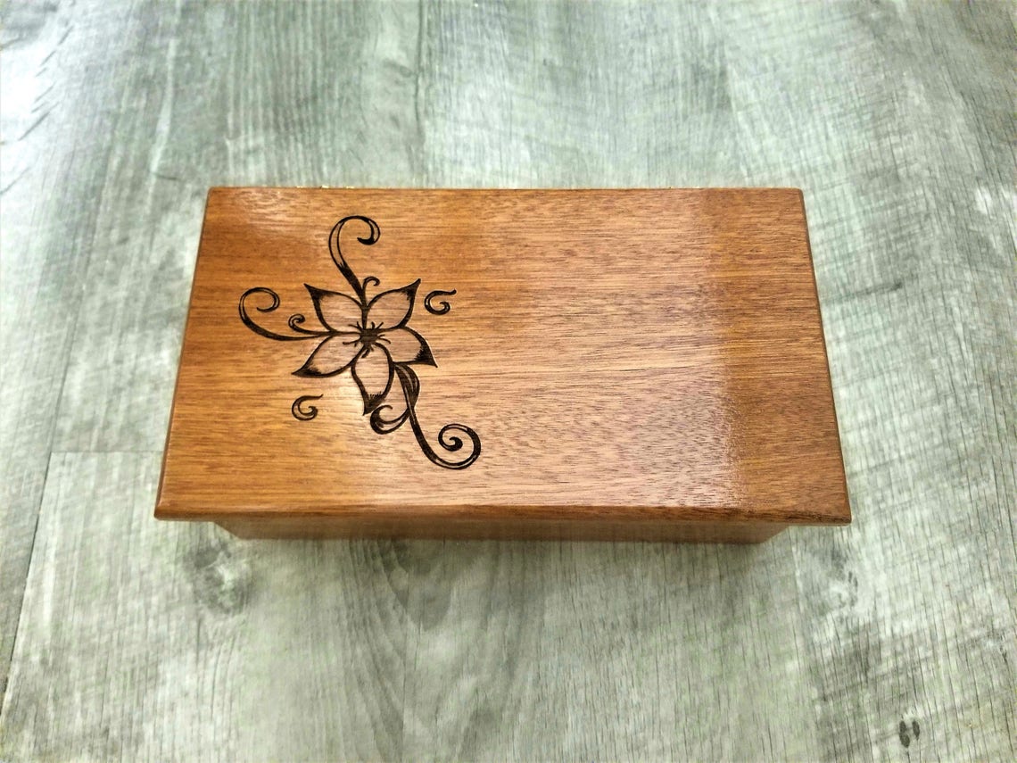 Personalized Flower Music Box Choose Your Song Flower Design Etsy