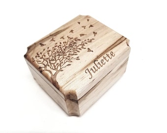 Personalized Tree with Birds Music Box Choose Your Song, Hand Made Small Tree Wooden Music Box, Custom Wood Music Box, Unique Gift