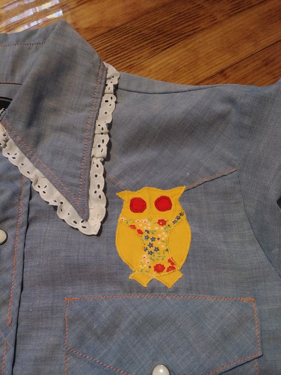 Vintage 70's Chambray Western Shirt with Owl Appl… - image 3