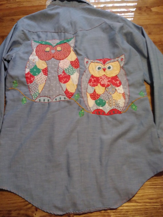 Vintage 70's Chambray Western Shirt with Owl Appl… - image 5