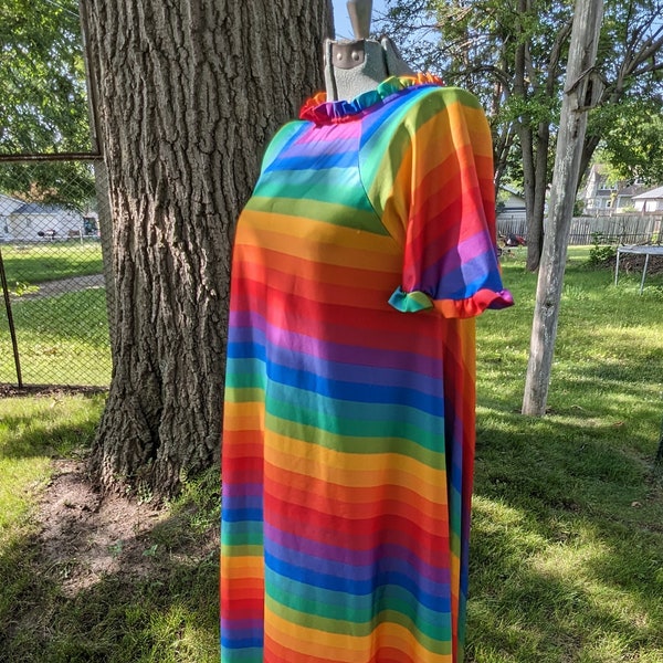 Polyester rainbow stripe caftan kaftan dress one size fits all vintage