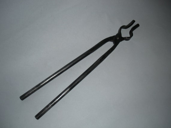 Blacksmith Tongs, Medium for 5/16 to 1/2 Stock, Bolt Tongs, V Bit