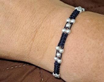 Macrame beaded bracelet