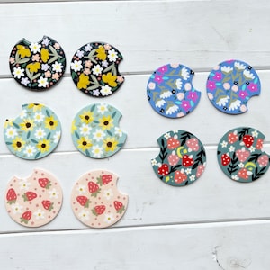 Set of 2 car coasters- hand painted car coasters- custom car coaster set- floral car coasters flowers painted car accessories cute car resin