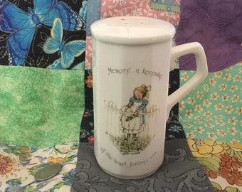 shaker Holly Hobbie vintage