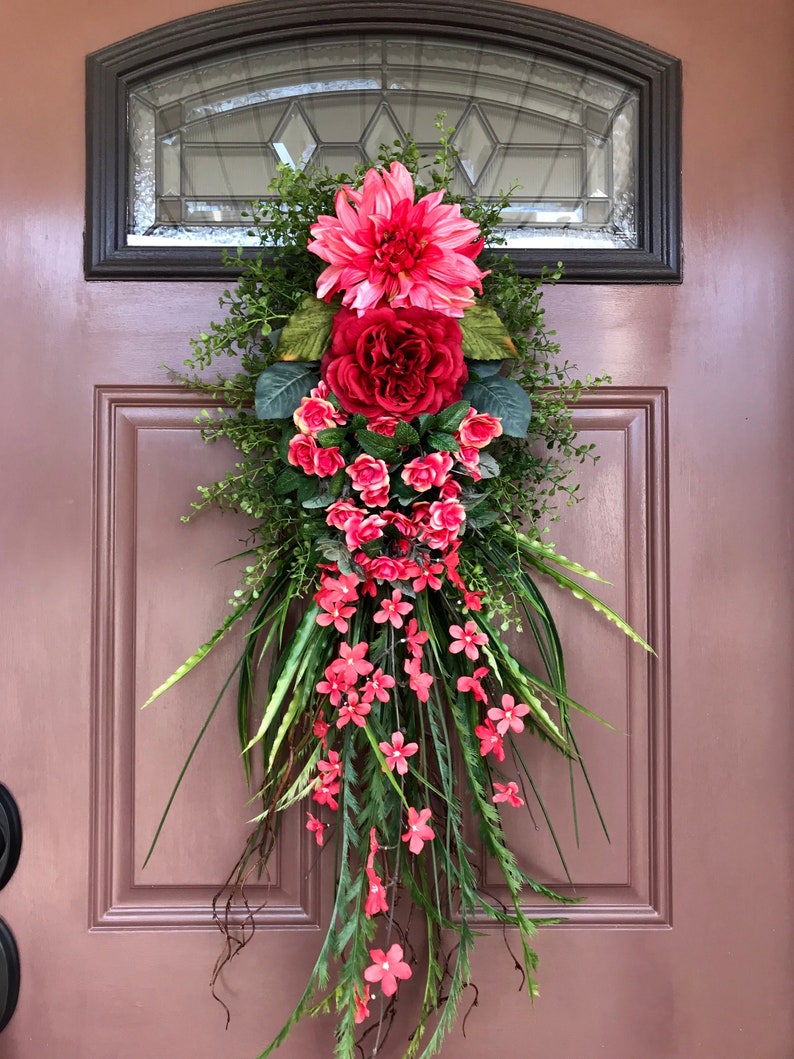 Front Door Swag Fl Red And C Spring Image 0