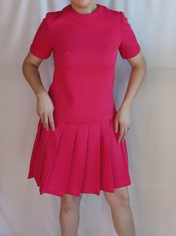 Vintage 1960s Double Knit Polyester Pleated Dropwa