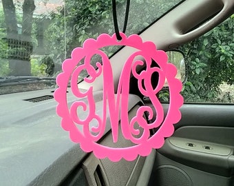 3D Printed Scalloped Car Charm – Custom Monogram Mirror Ornament
