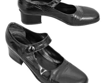 BLACK MARY JANES 10 90s y2k vintage Patent Leather low chunky heel buckle strap Mod dolly early 2000s minimalist Stephane Kelian shoes
