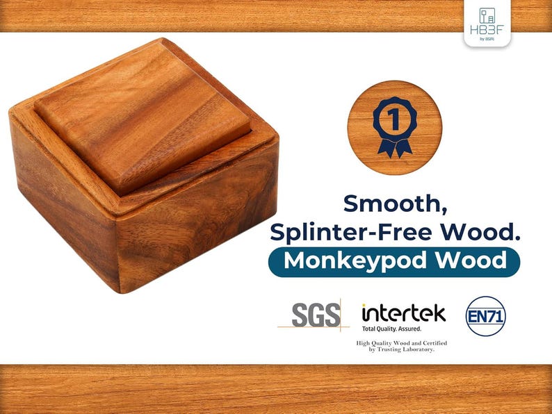 Op de afbeelding: Een houten doos met een deksel, gemaakt van Monkeypod-hout. De doos heeft een warme bruine kleur en een glad, splintervrij oppervlak. De tekst luidt: "Smooth, Splinter-Free Wood. Monkeypod Wood."