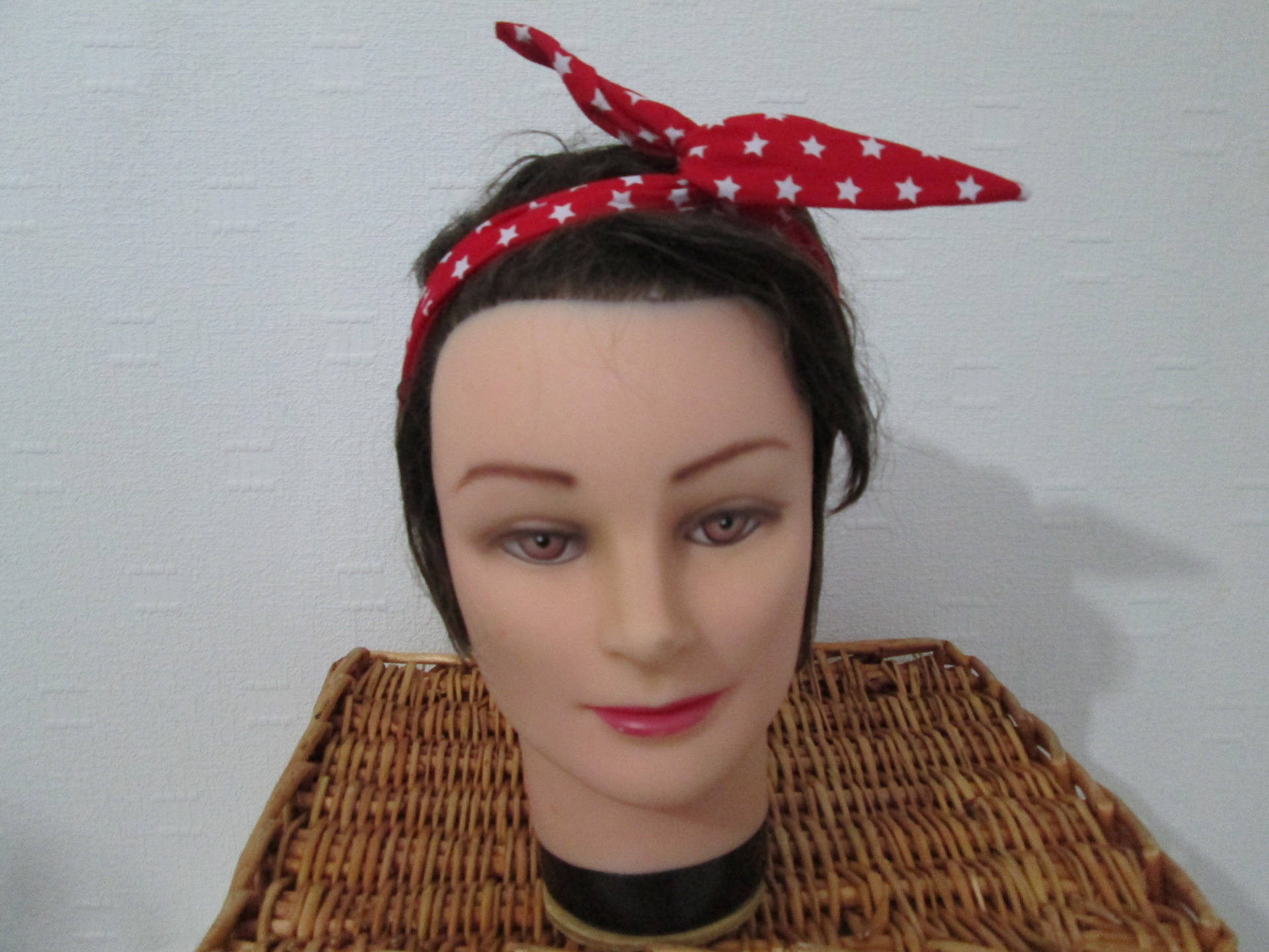 Bandeau Chic Rigide à Nouer Rouge avec Des Étoiles Blanches