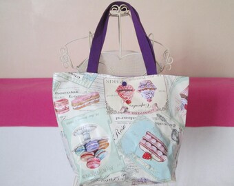 sac cabas lunch bag  en toile cirée  motif "french patisserie violet" modèle moyen