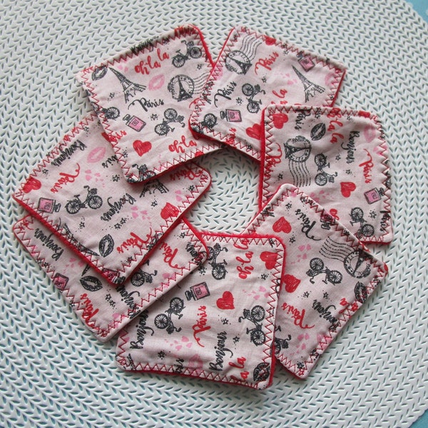 Lingettes démaquillantes lavables -7- en tissu rose, noir et rouge avec des coeurs et des Tours Eiffel