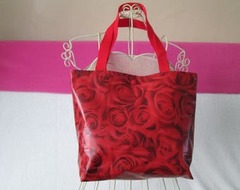 sac cabas  en toile cirée motif "rose rouge"  petit modèle