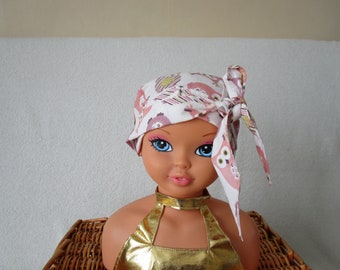 Foulard, turban chimio enfant blanc avec des chouettes roses et jaunes