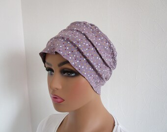 Bonnet rétro chimio, toque, turban, foulard femme en jersey de couleur mauve avec des pois multicolore