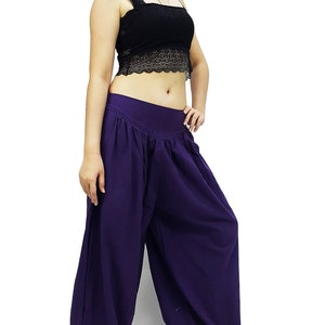 Gorgeous violet cotton pants unique design. It's a comfy trousers and have many color to choose !!