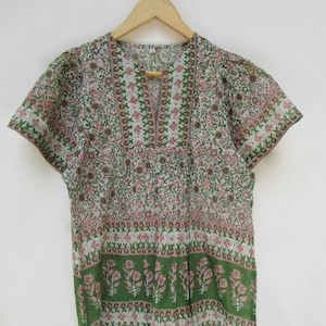 zomerse elegante blouse en tops in Indiase look met print - split-hals zomerblouse - boho-tunieken met korte kimonomouwen