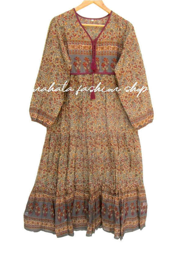 brown flower print tassel maxi dress Summer Gray Floral Screen Printed - V Neckline With Bohemian Dress - Long Sleeve Cotton Maxi The silhouette skims the Leaf Print 10 Fun Bridal Shower Chest Size:38