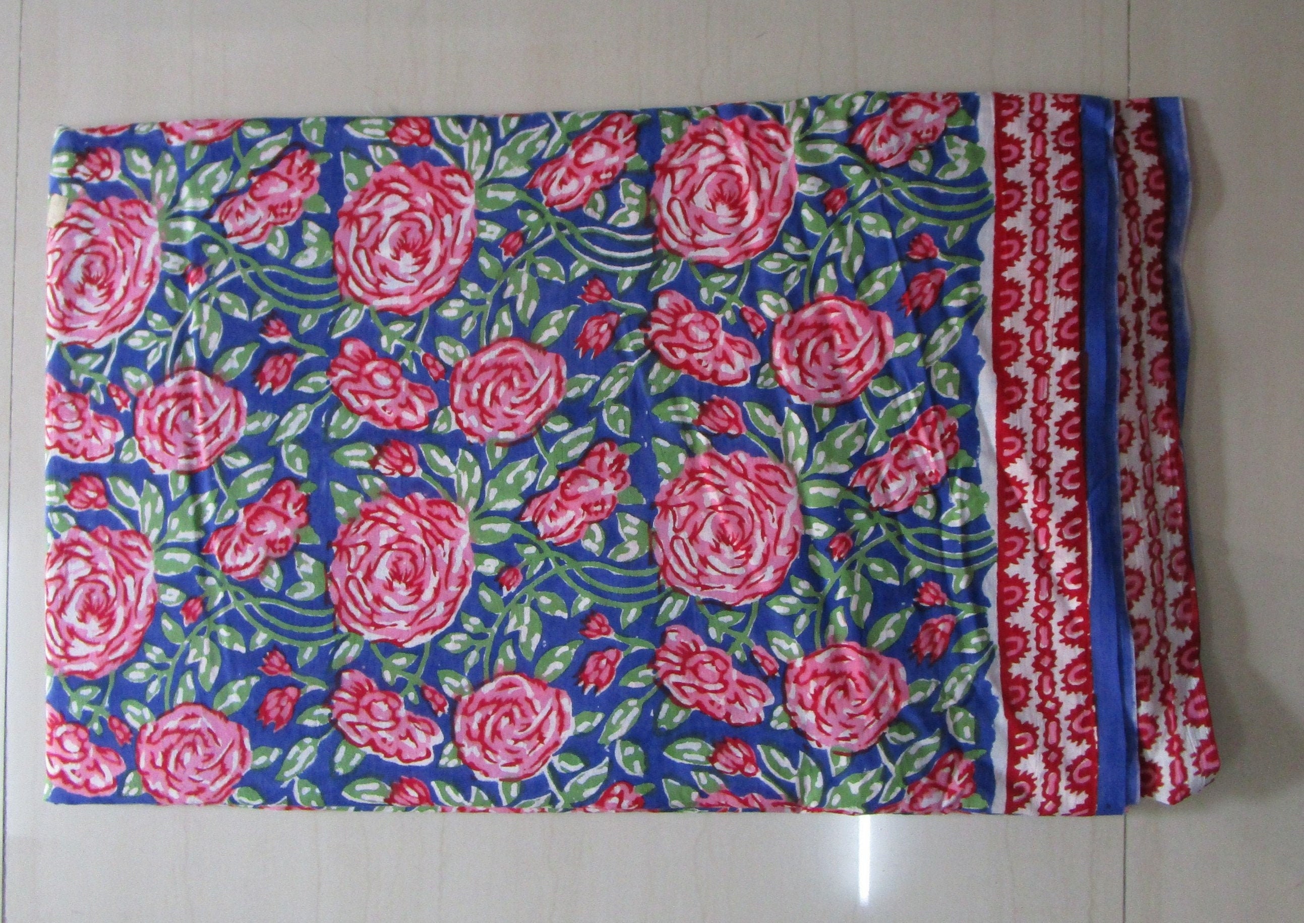 Floral Printed Cotton Cambric Fabrics / Woven Indian Etsy UK