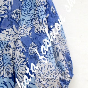 blues flower printed long maxi dress v neckline maxi dress 3/4th sleeve summer maxi dress image 3