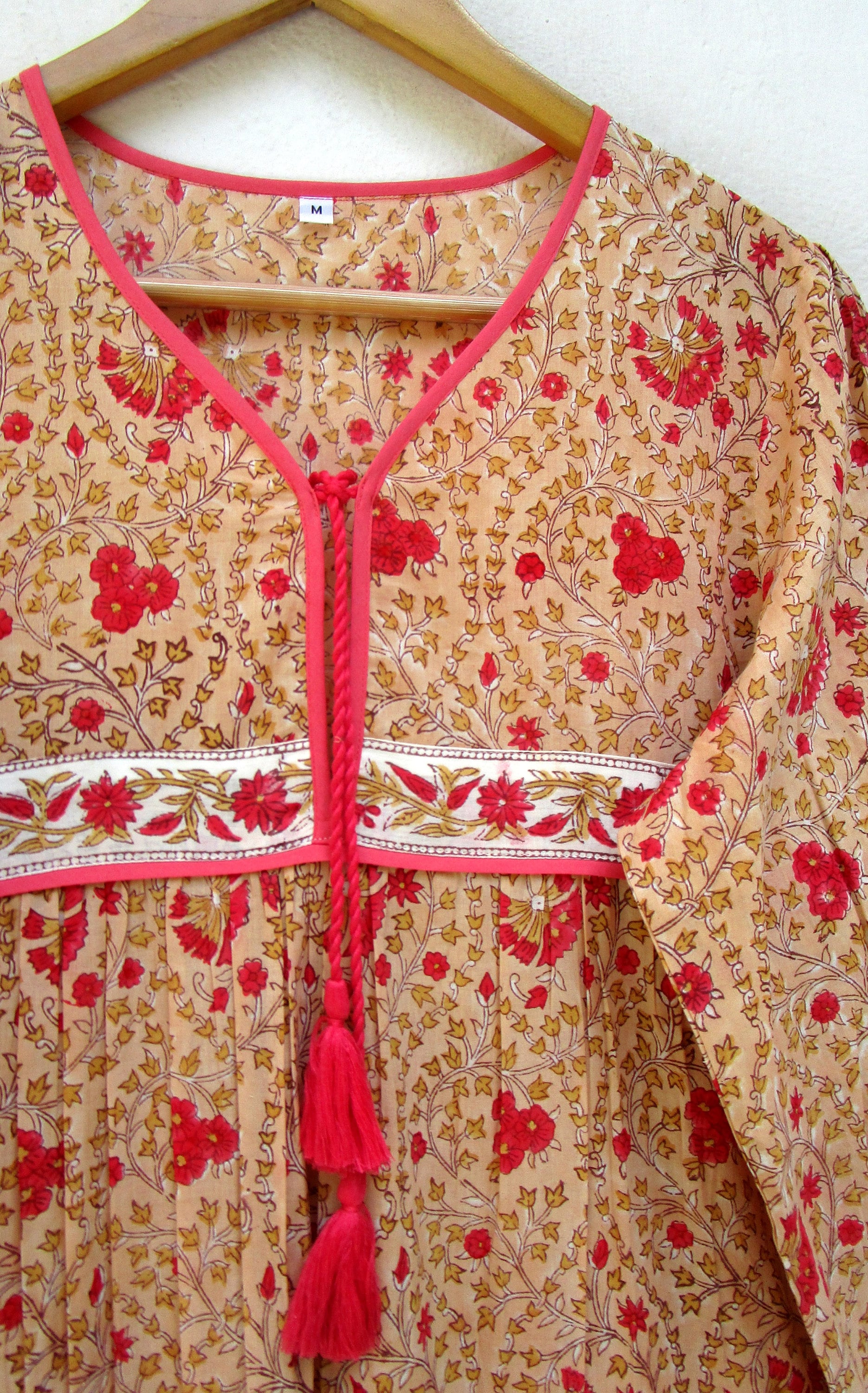 Robe imprimé feuilles dorées new arrivals