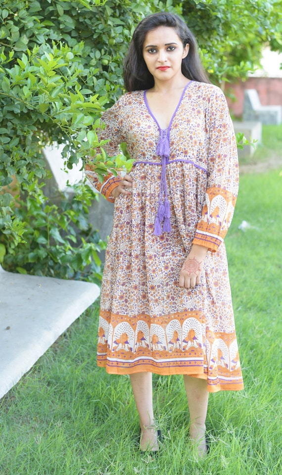 “Antik Batik” ボヘミアンフローラルプリントミディドレス Women Dress Vintage 70S Hippie Deep V Neck Ethnic India