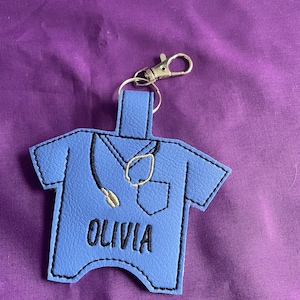 Hand Sanitiser/Sanitizer/Gel Holder Embroidered Personalised Scrubs Clip on Keyring To Hold 1oz/50ml Hand Sanitiser Bottles