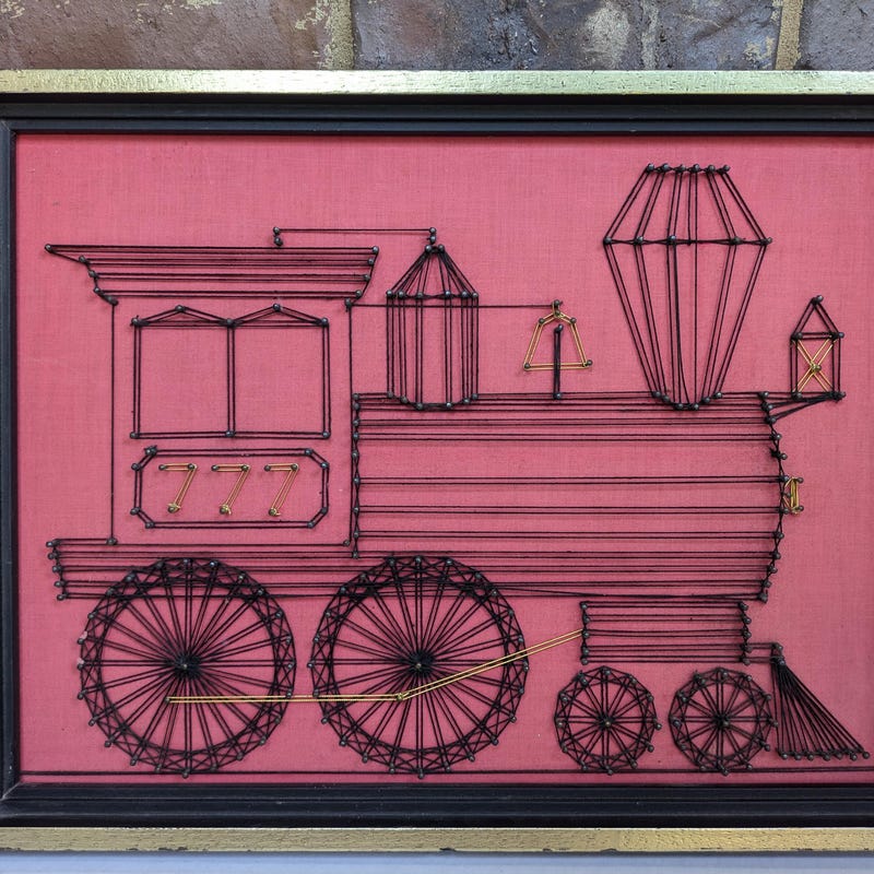 String Art Train - Etsy