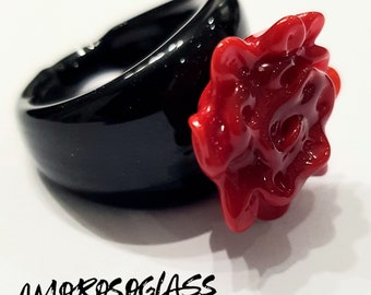 GOTHIC ROSE ring - with red rose in lampworked Murano glass.