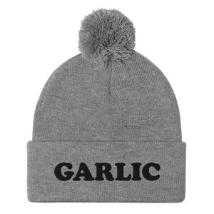 Garlic Pom-Pom Beanie / Embroidered Black Garlic Hat / I Love Garlic / Gift for Garlic Lovers / Garlic Warm Hat / Foodie Hat / Garlic Addict