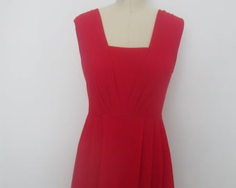 Vestido retro de gasa roja, sin mangas y escote cuadrado
