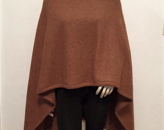 Poncho de polar hecho a mano: algodón marrón con cuello vuelto, talla M/L para mujer