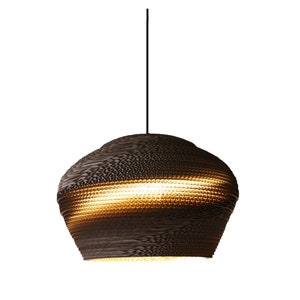 Lâmpada tubo de papelão | Lâmpada Sustentável | Lâmpada de teto | Lâmpada artesanal | Frete Grátis | Kartonstudio |