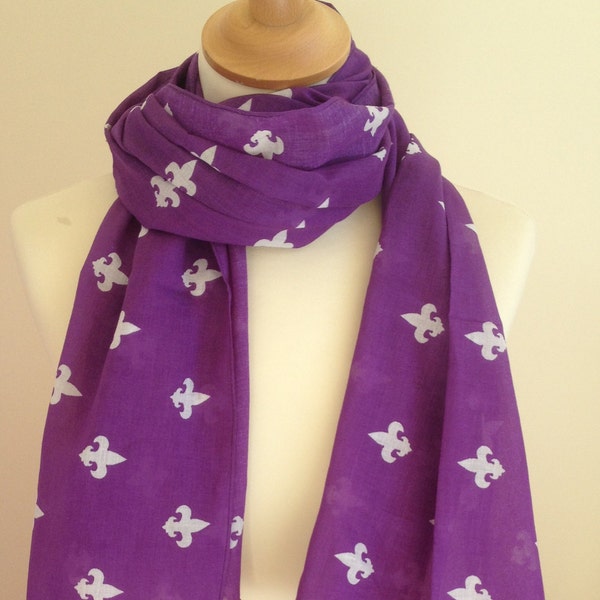 Fleur de Lis scarf in purple - purple white scarf -  Fleur de Lys scarf in purple - unisex purple scarf - in 100% cotton